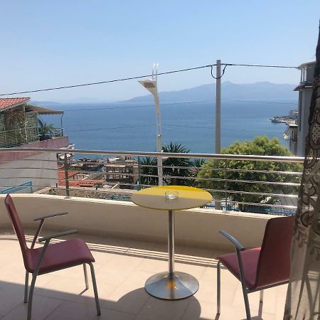 Xhulio Apartments Sarandë Eksteriør billede