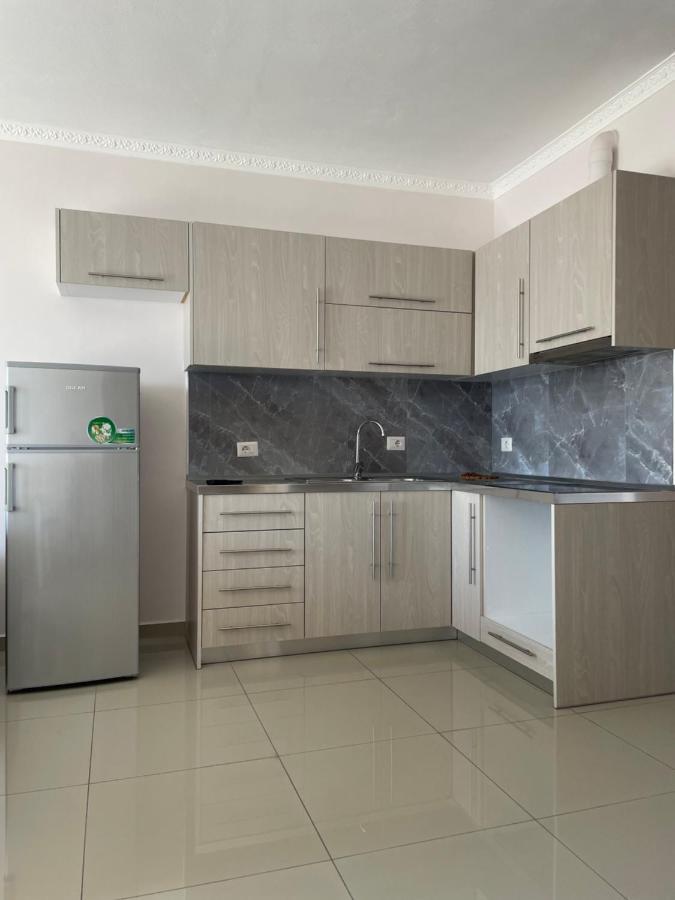 Xhulio Apartments Sarandë Eksteriør billede
