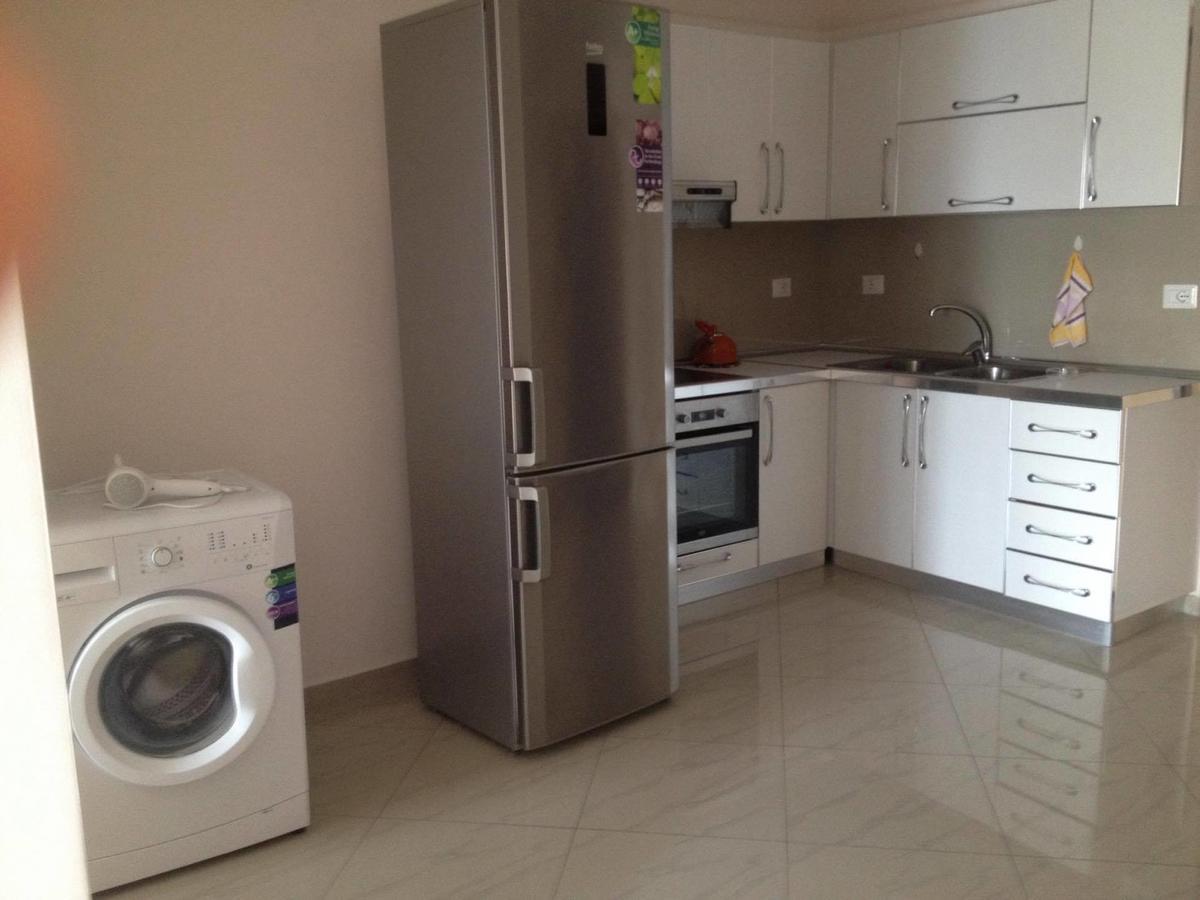 Xhulio Apartments Sarandë Eksteriør billede